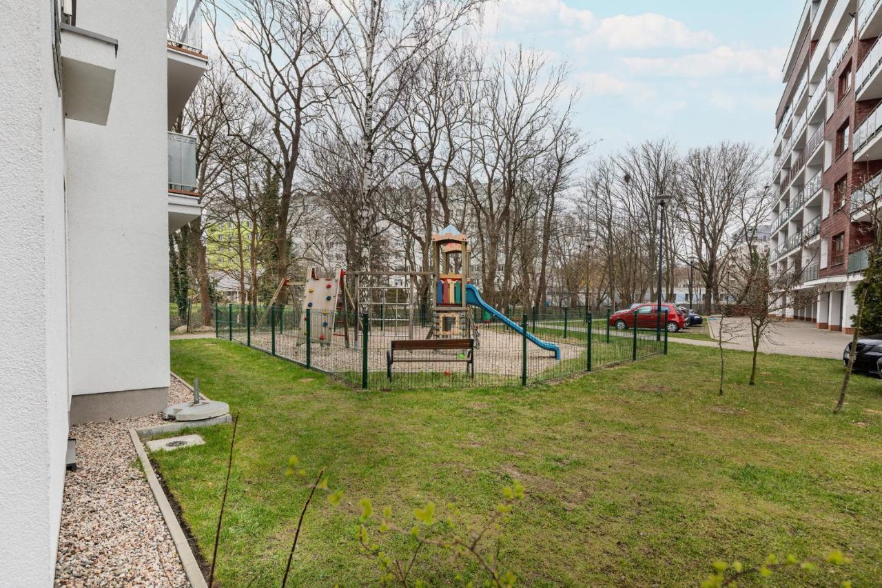 Apartamenty Wyspa Solna By Noclegi Renters Колобжег Екстер'єр фото